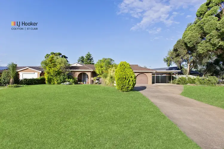 8 Alabaster Place, Eagle Vale NSW 2558