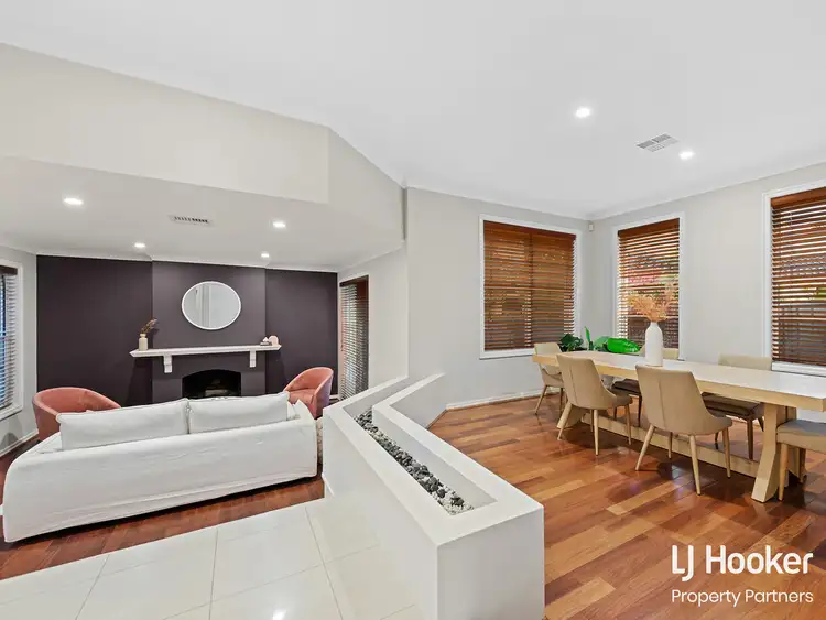 Second view of Homely house listing, 21 Wills Place, Macgregor QLD 4109