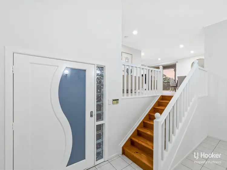 Second view of Homely house listing, 6 Garema Court, Durack QLD 4077