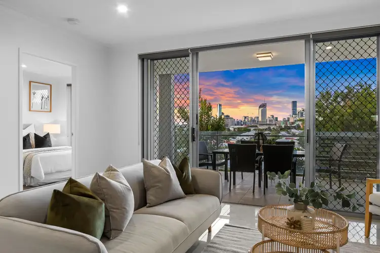 1106/8 Lochaber Street, Dutton Park QLD 4102