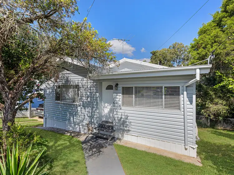 11 Pryde Street, Woodend QLD 4305