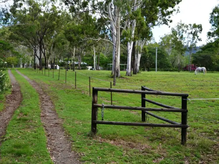 Second view of Homely house listing, 59 Sunray Avenue, Bouldercombe QLD 4702