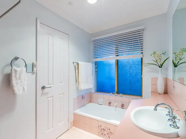 Sixth view of Homely house listing, 8 Faversham Way, Heathridge WA 6027