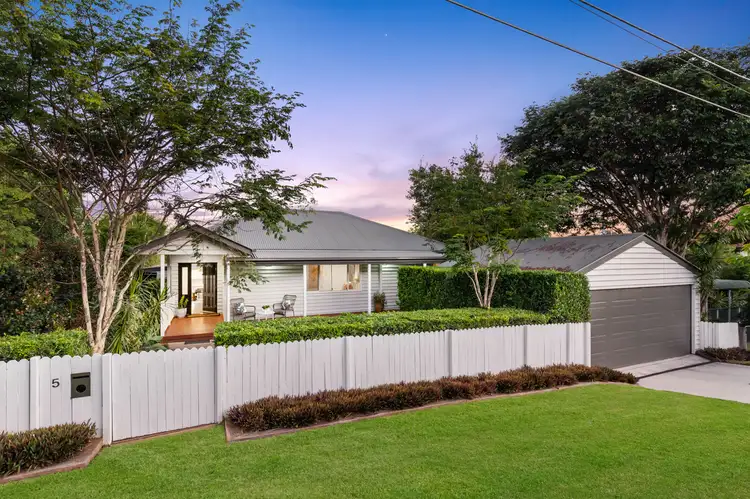 5 Phalerum Avenue, Seven Hills QLD 4170