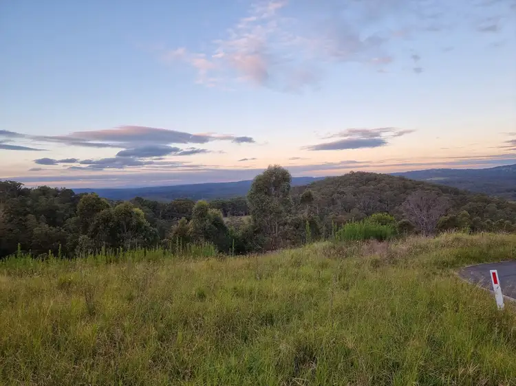 55 Charlotte Road, Hampton QLD 4352