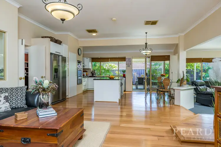 7 Dampier Avenue, Mullaloo WA 6027