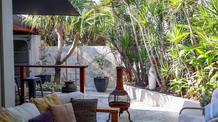 1/1 Crisp Court, Miami QLD 4220