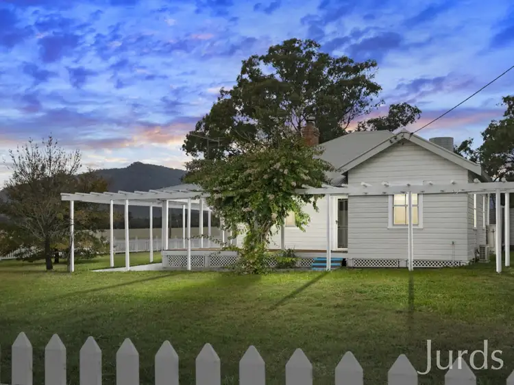 4 Hughes Street, Broke NSW 2330