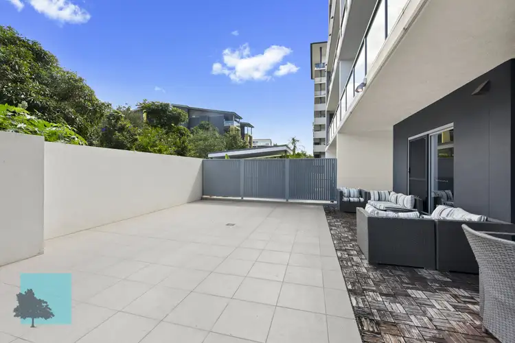 Main view of Homely unit listing, 2/45-51 Regent Street, Woolloongabba QLD 4102