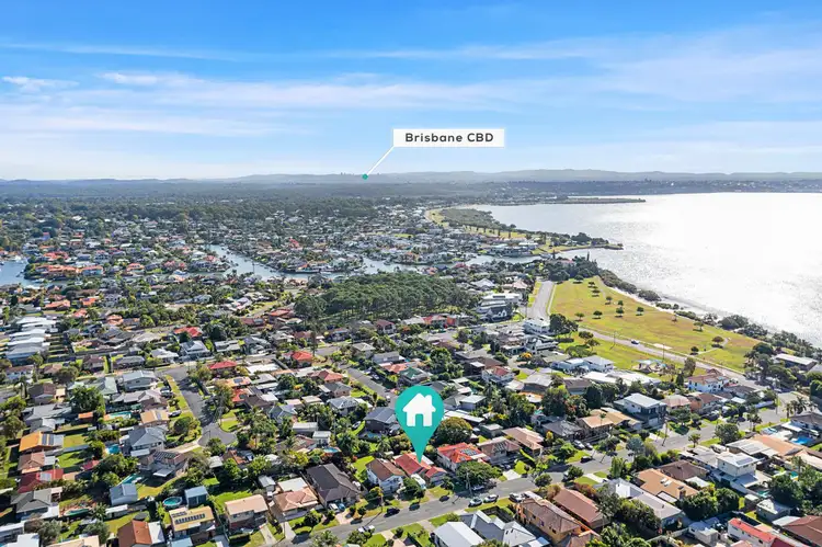 64 Murray Street, Birkdale QLD 4159