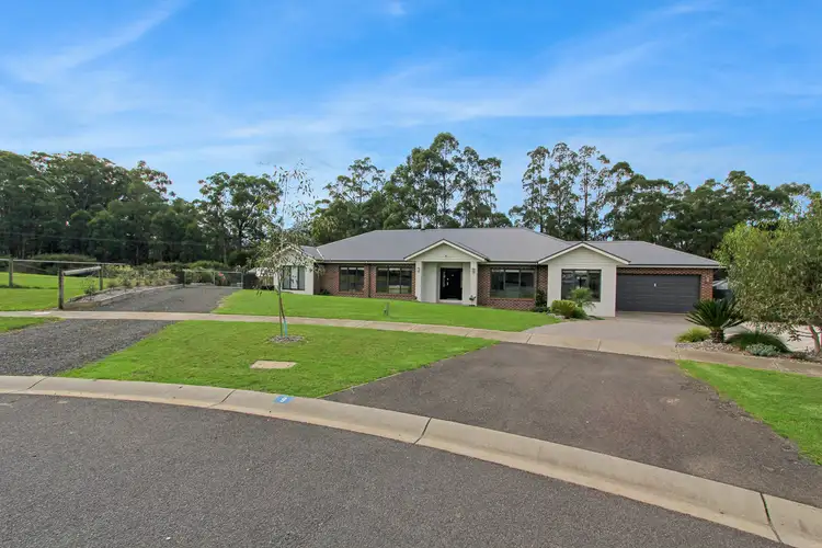 9 Laura Rise, Mirboo North VIC 3871