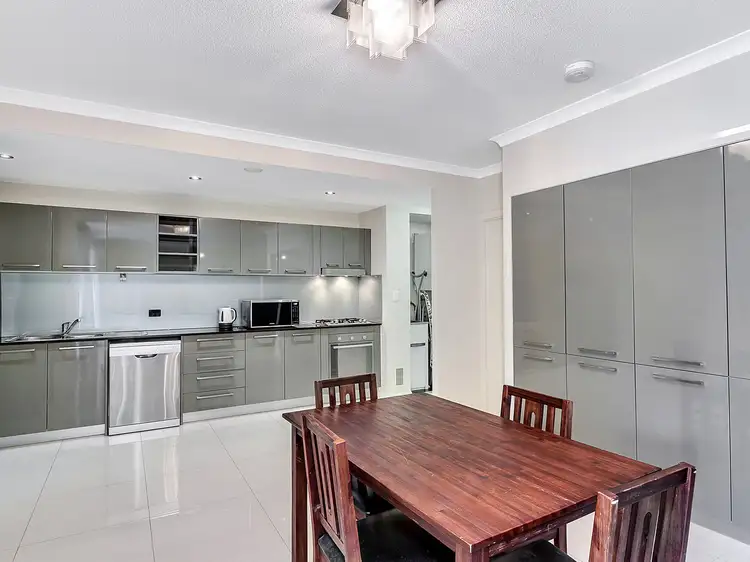 Main view of Homely unit listing, 2/91 Beckett Road, Mcdowall QLD 4053