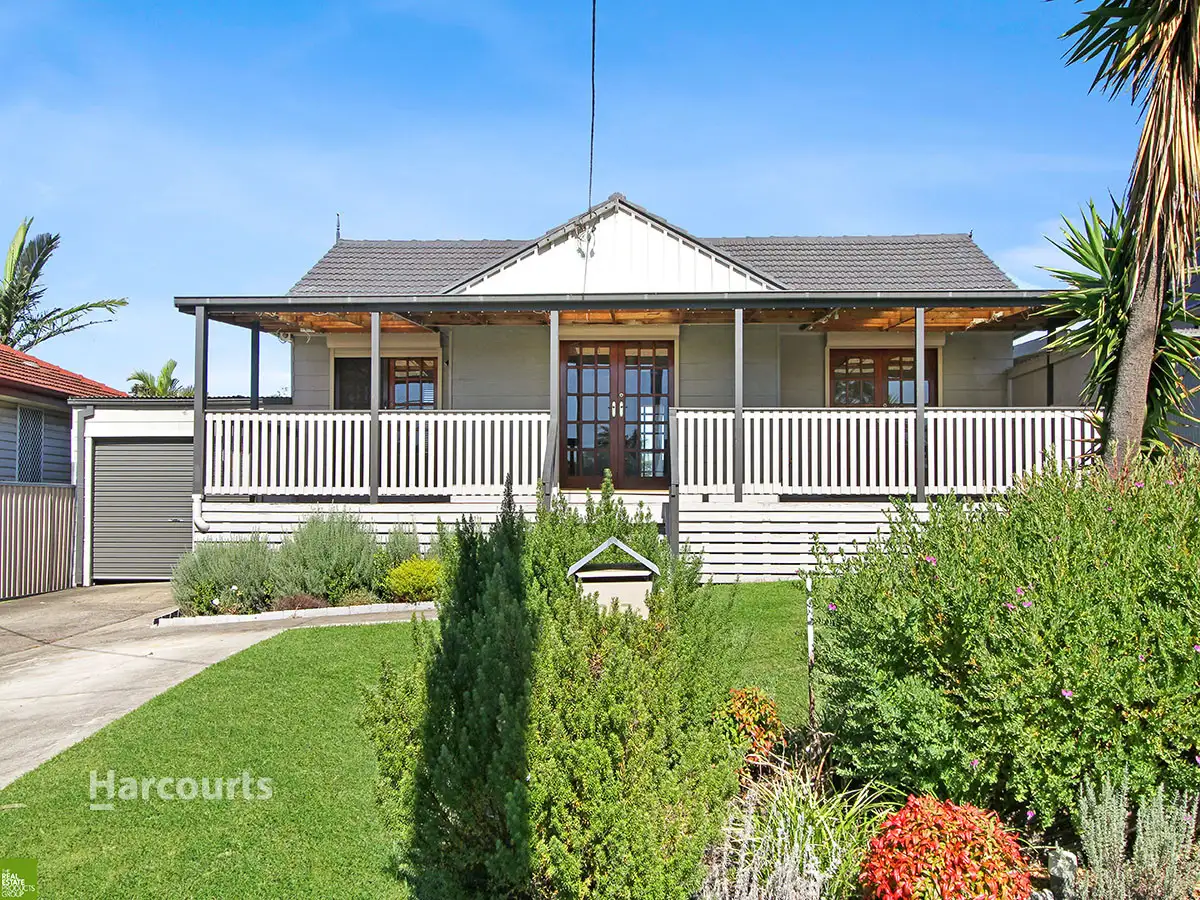 Main view of Homely house listing, 207 Northcliffe Drive, Berkeley NSW 2506