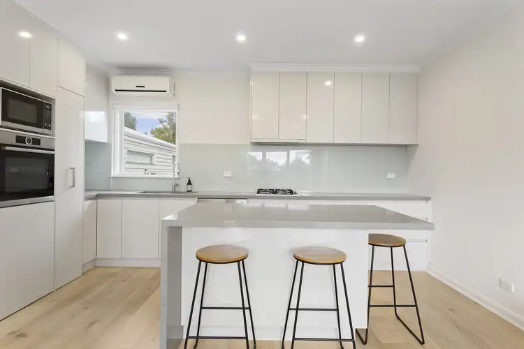 Second view of Homely apartment listing, 7/4 Glen Street, Hawthorn VIC 3122