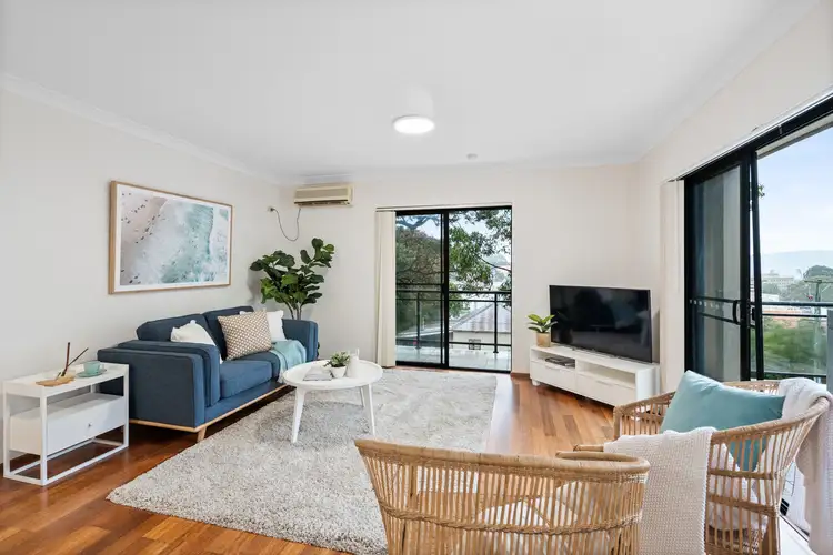 3/8 Bent Street, Gosford NSW 2250