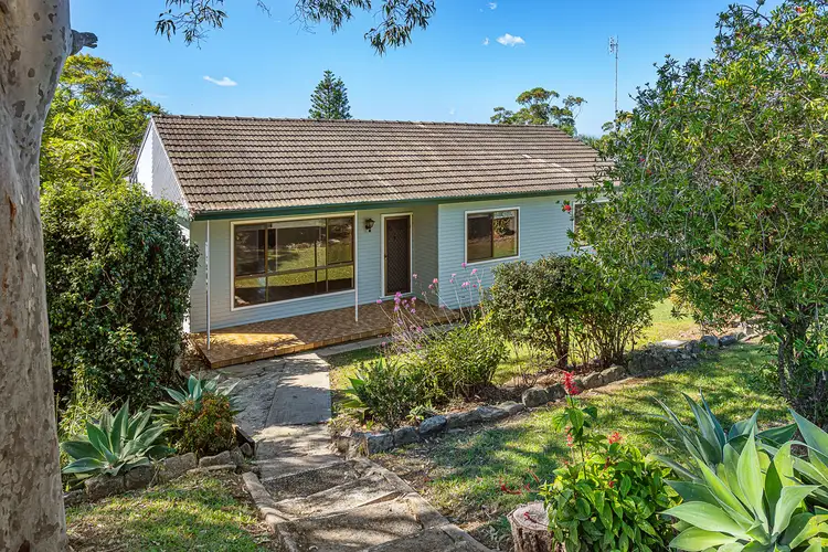 19 Macquarie Drive, Belmont NSW 2280