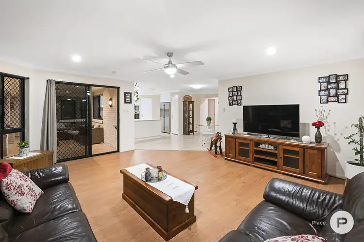 Second view of Homely house listing, 19 Fernhill Place, Parkinson QLD 4115