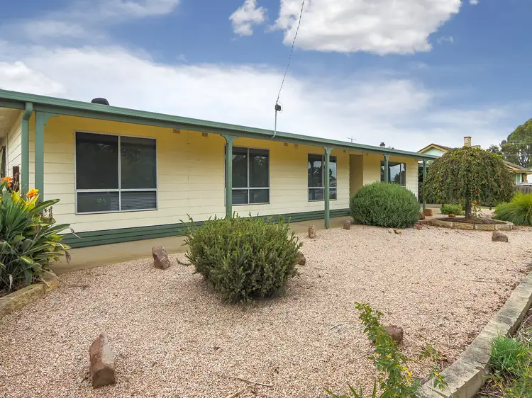 66 McFarlane Street, Stratford VIC 3862