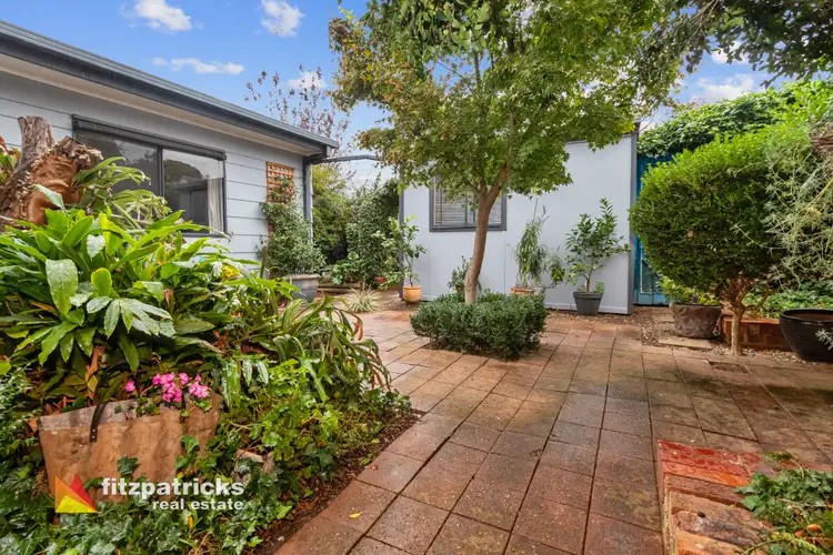 Sixth view of Homely house listing, 1 Moani Place, Kooringal NSW 2650