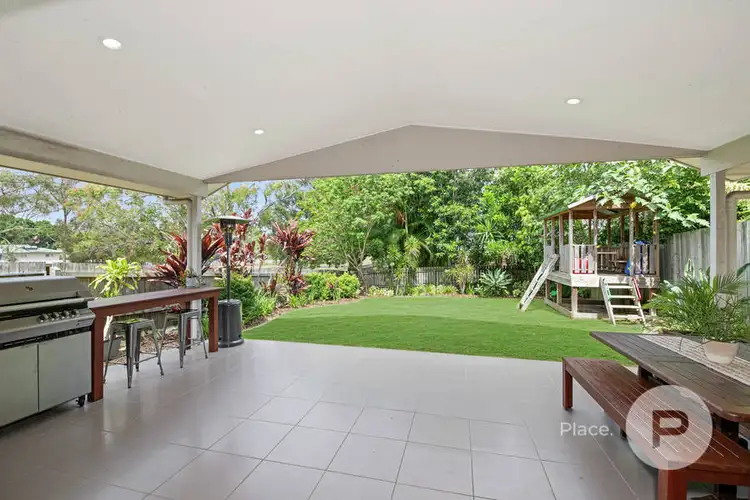33A Long Street, Camp Hill QLD 4152