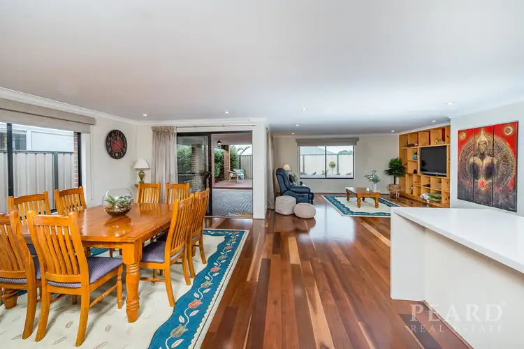 25 Salzburg Way, Wanneroo WA 6065
