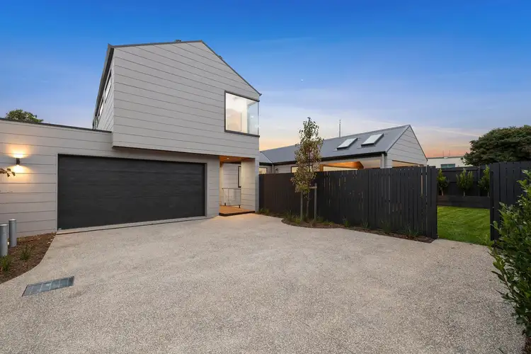 2/37 Puebla Street, Torquay VIC 3228