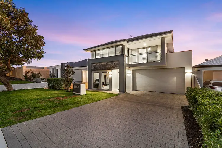 31 Redmond Street, Salter Point WA 6152