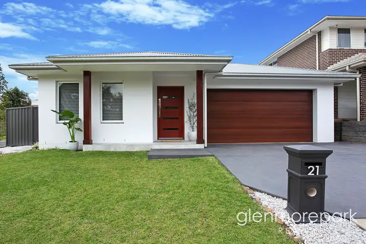 21 Edgewater Drive, Glenmore Park NSW 2745