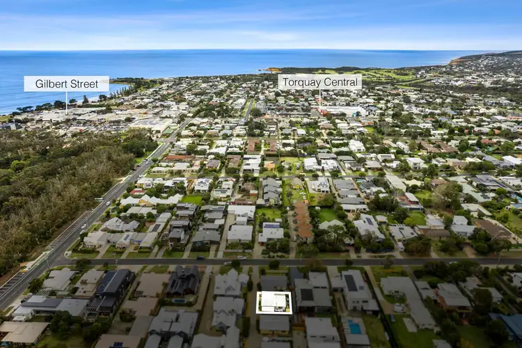 2/10 Puebla Street, Torquay VIC 3228
