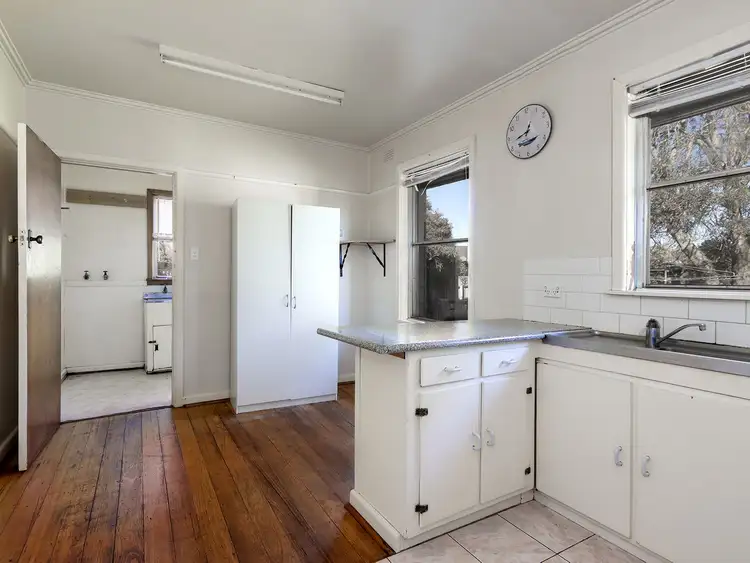 Fifth view of Homely house listing, 18 Hyland Court, Sale VIC 3850