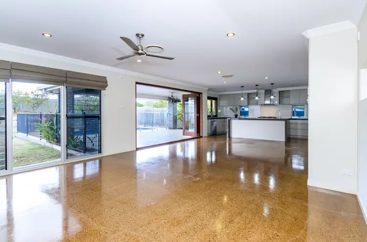 Sixth view of Homely house listing, 2 Jumbuck Court, Glen Eden QLD 4680