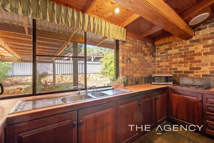 Fifth view of Homely house listing, 5 Hilltop Close, Mahogany Creek WA 6072