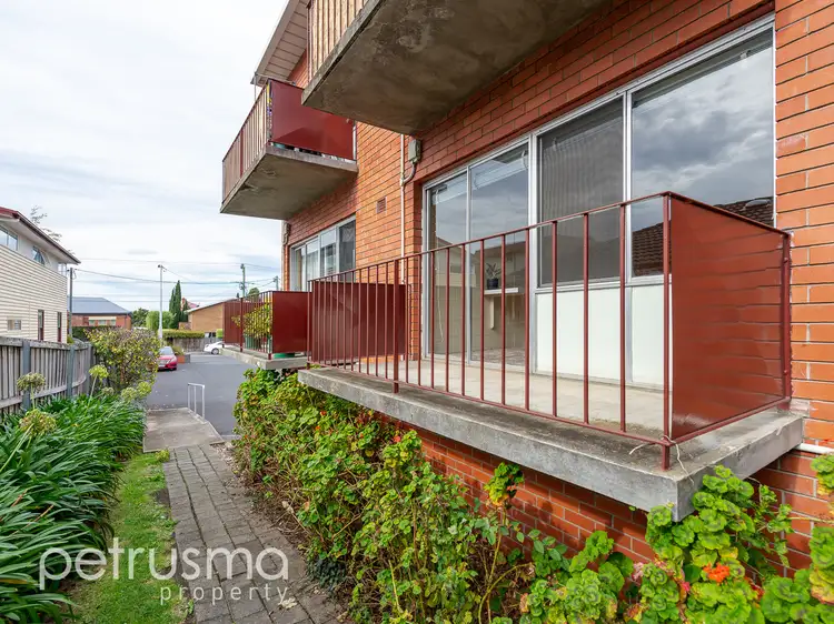 2/60 Regent Street, Sandy Bay TAS 7005