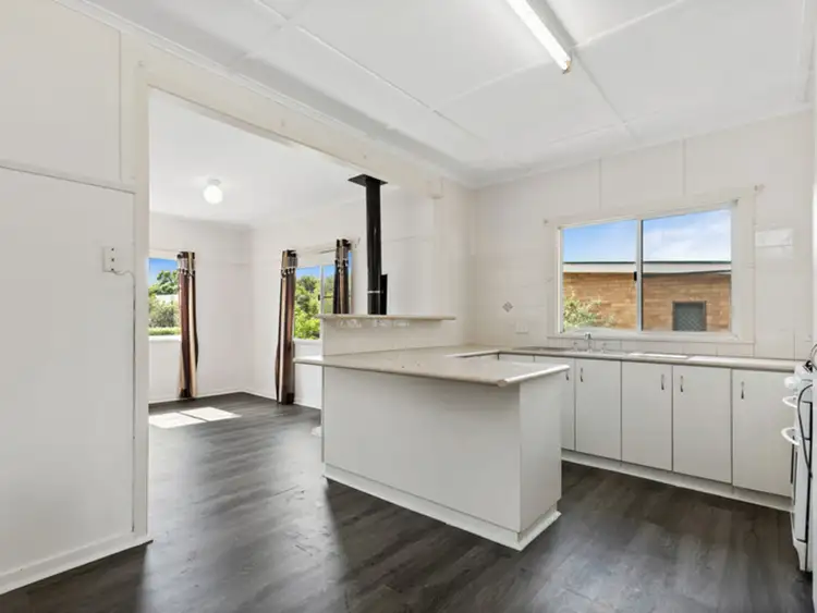 1a Wombyra Street