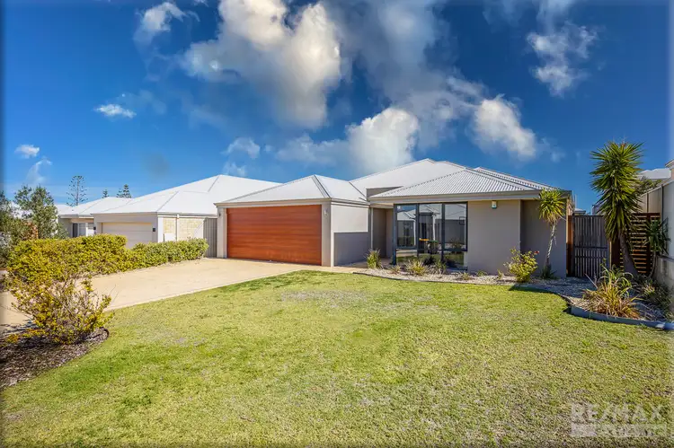 Second view of Homely house listing, 39 Topsail Loop, Alkimos WA 6038