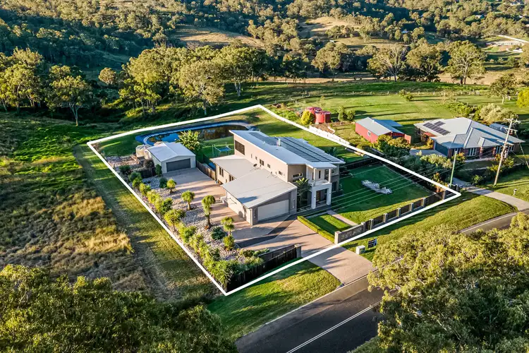 198 Postle Street, Mount Rascal QLD 4350