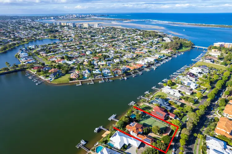 43 Pelican Waters Boulevard, Pelican Waters QLD 4551