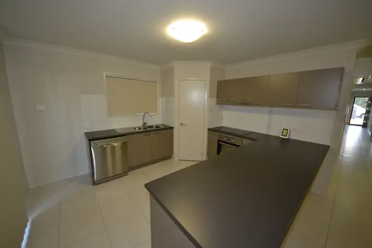 Fifth view of Homely unit listing, 2/4 Mallet Close, Gracemere QLD 4702