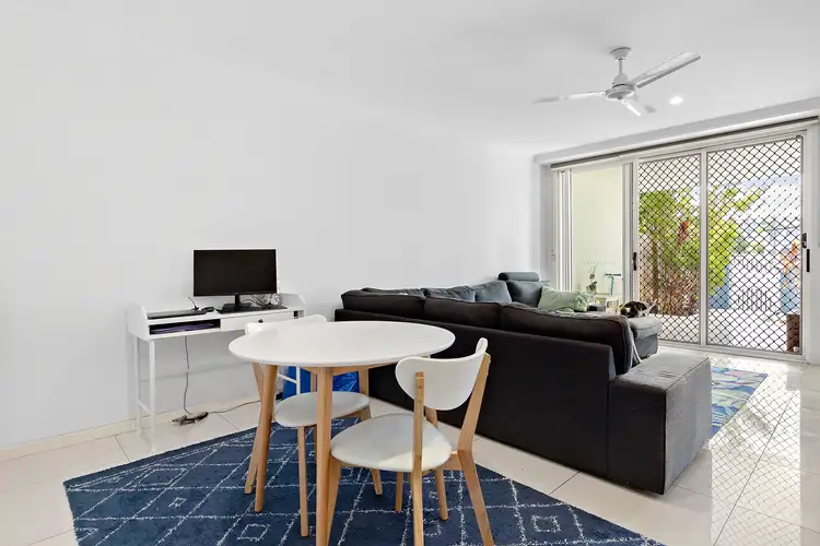 2/275 Cornwall Street, Greenslopes QLD 4120