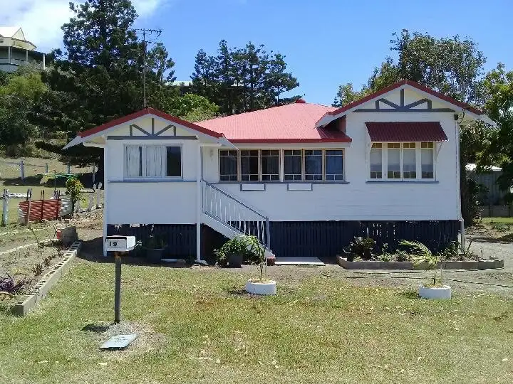 19 Phillip Street, Emu Park QLD 4710