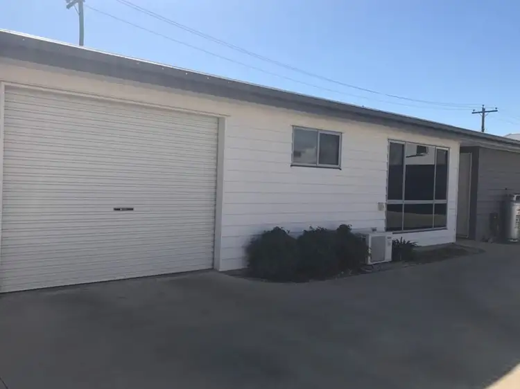 Main view of Homely unit listing, 2/15-17 Roberts Street, Emerald QLD 4720