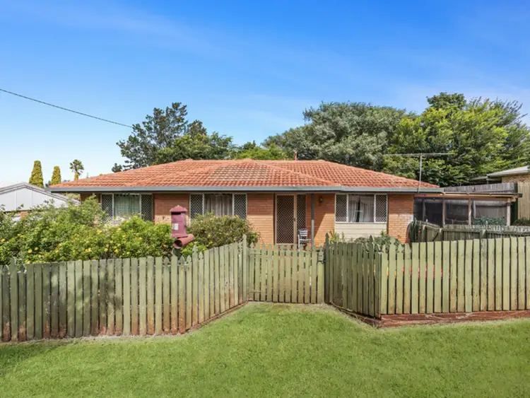 30 Seppelt Street