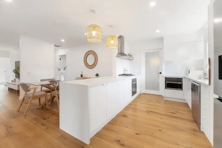 Fifth view of Homely house listing, 7 Coventry Court, Frankston VIC 3199