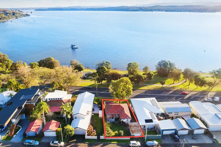 7 Beryl Street, Warners Bay NSW 2282
