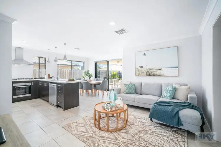 16 Mitre Bend, Ellenbrook WA 6069