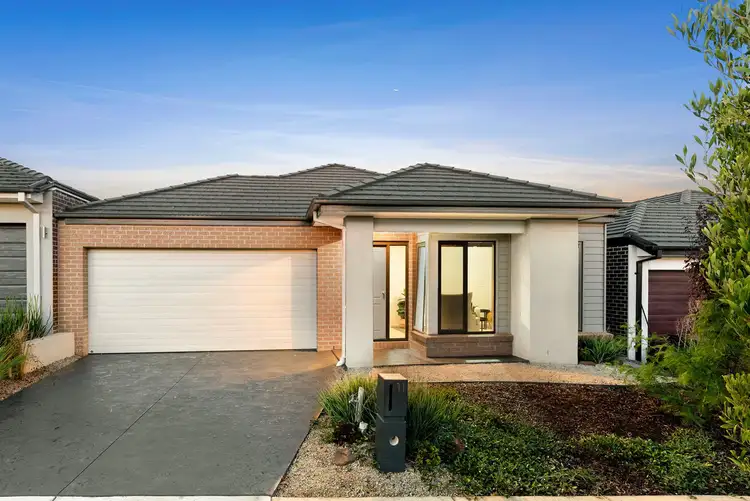 11 Nairn Drive, Armstrong Creek VIC 3217