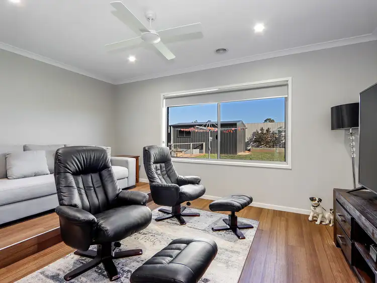 Sixth view of Homely house listing, 7 Lazzaro Crescent, Sale VIC 3850