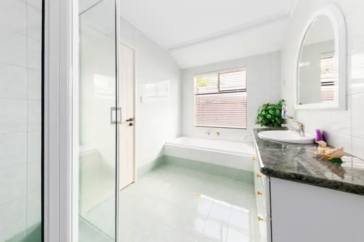 Seventh view of Homely house listing, 5 Sovereign Gardens, Halls Head WA 6210