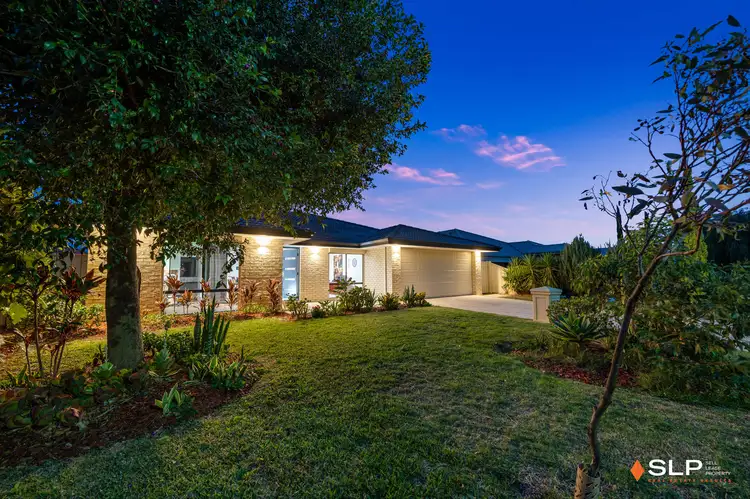 23 Fineview Crescent, Carramar WA 6031