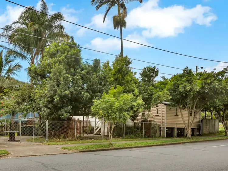 137 Southerden Street, Sandgate QLD 4017